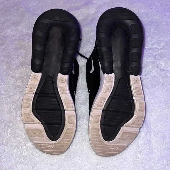 nike air 270s - Picture 2 of 9